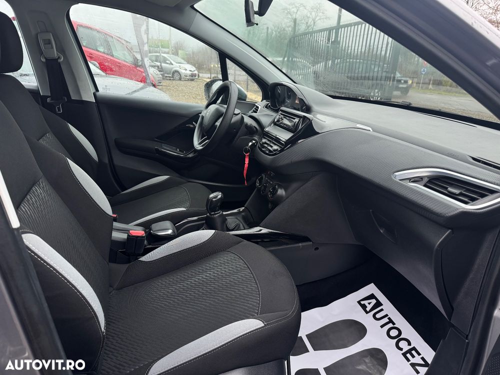 Peugeot 2008 BlueHDi 100 STOP & START Active - 10