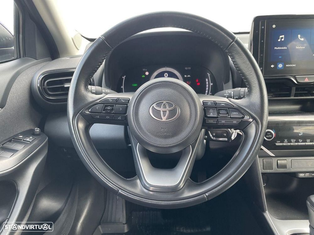Toyota Yaris Cross 1.5 HDF Comfort Plus - 13