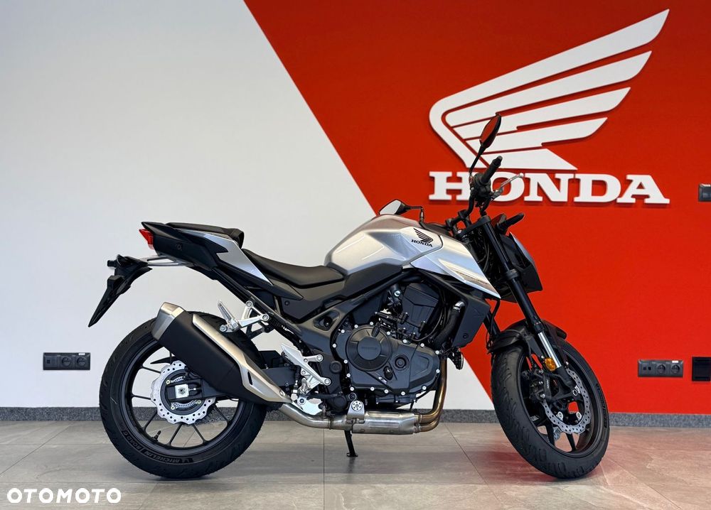 Honda Hornet - 4