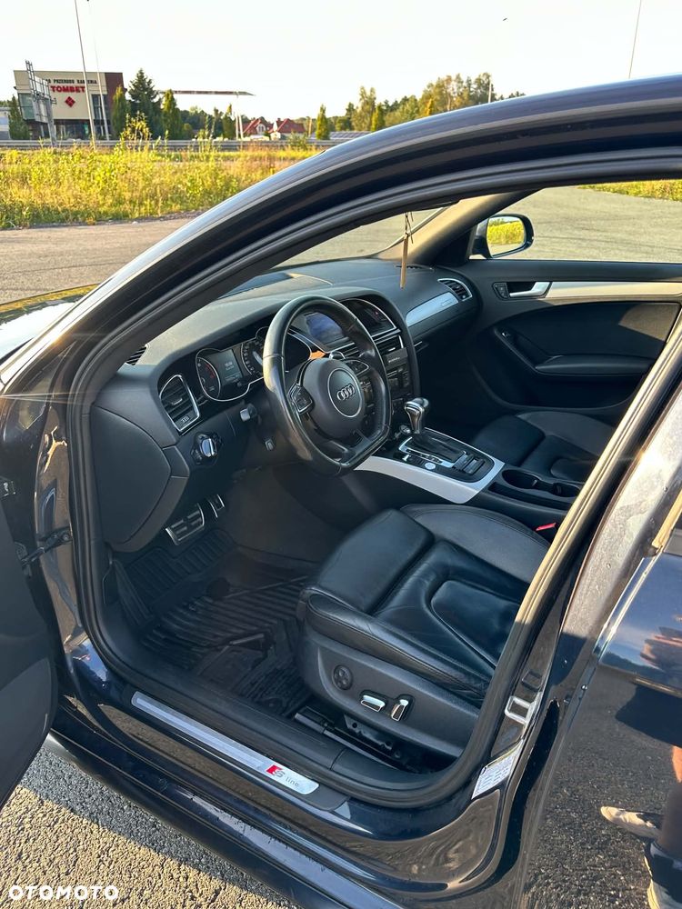Audi A4 Limousine - 17