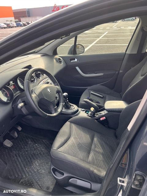Peugeot 308 1.6HDi Confort Pack - 6