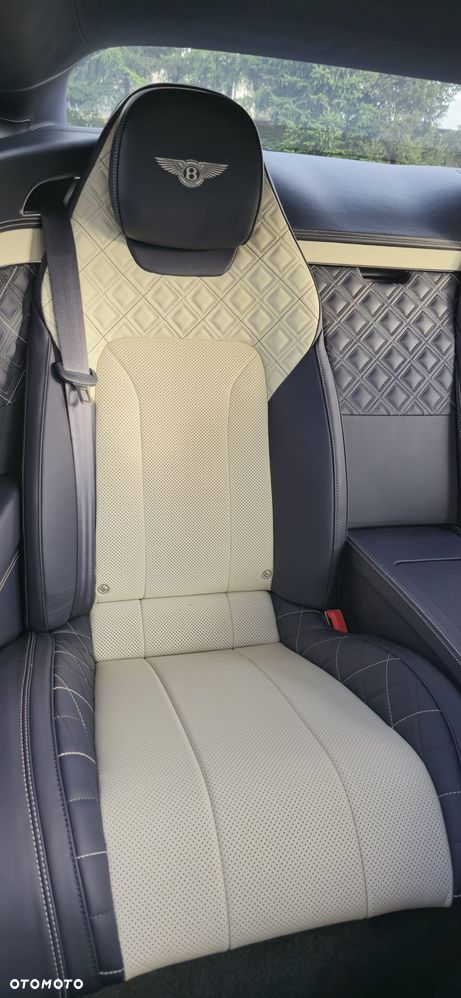 Bentley Continental GT - 16
