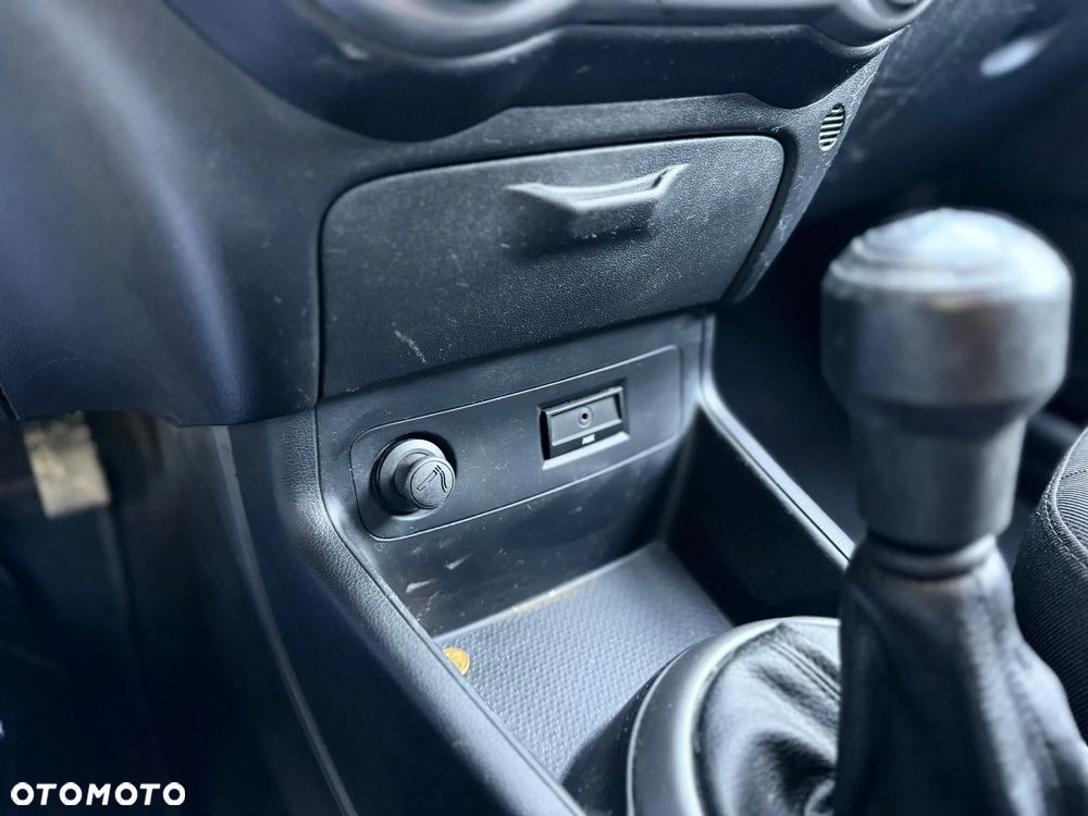 Hyundai i20 1.25 Wersja Jubileuszowa - 19