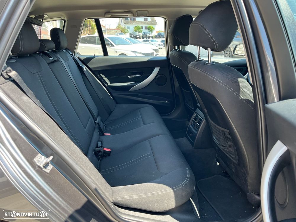 BMW 318 d Line Luxury Auto - 9