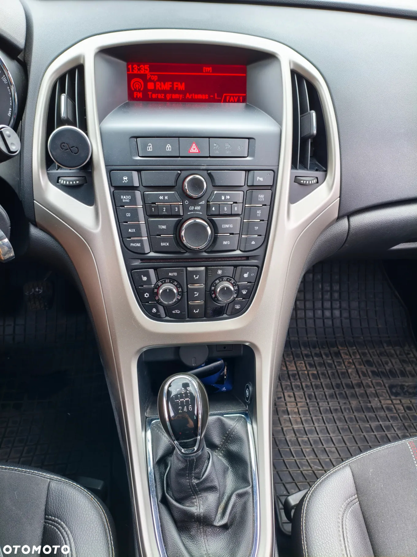 Opel Astra GTC 1.4 Turbo - 11