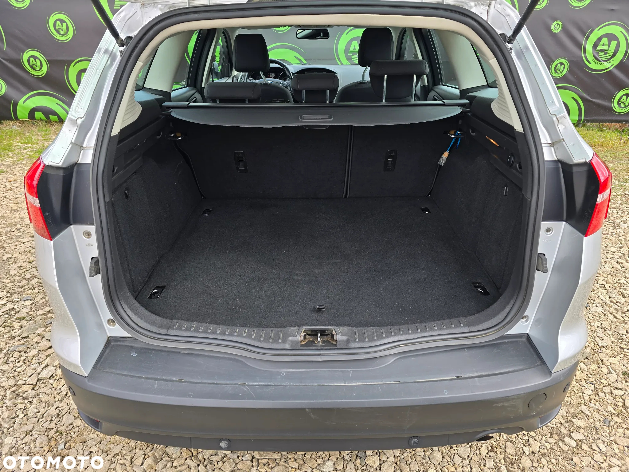 Ford Focus 2.0 TDCi Titanium ASS - 9
