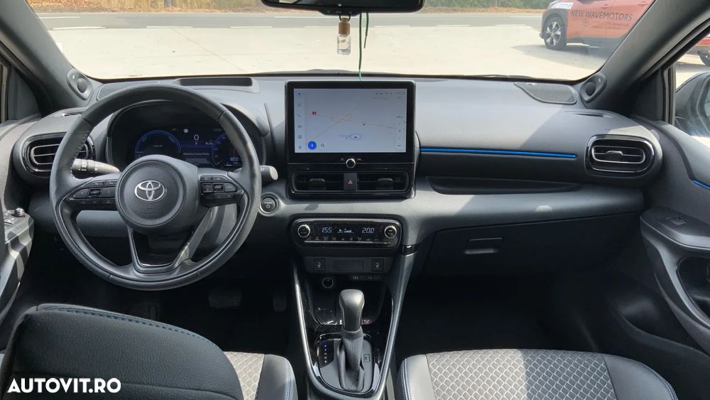 Toyota Yaris 1.5 130 CP HEV Premiere Edition - 8