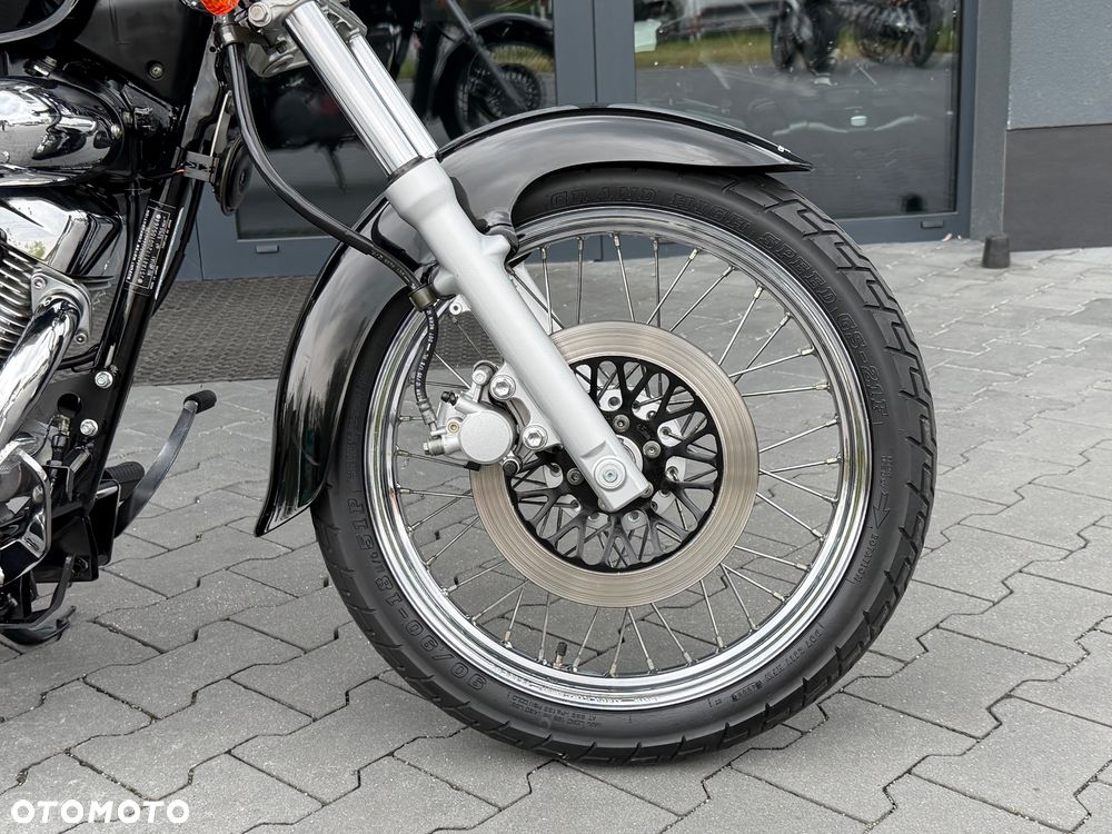 Suzuki Intruder - 7