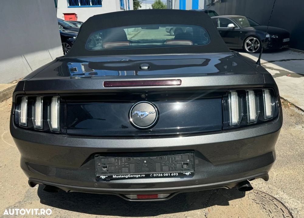Ford Mustang 2.3 EcoBoost Aut. - 2