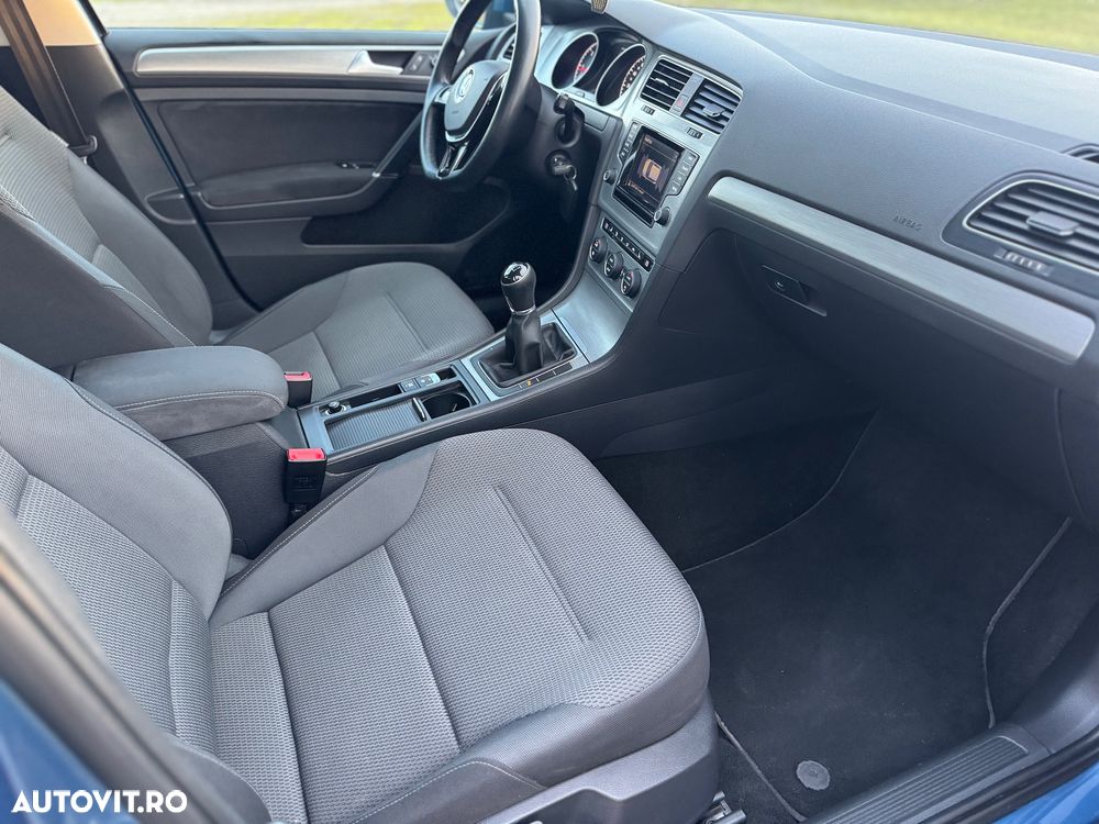 Volkswagen Golf 1.6 TDI BlueMotion Technology Comfortline - 10