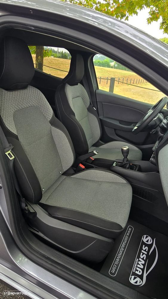 Renault Clio 1.0 TCe Evolution Bi-Fuel - 4