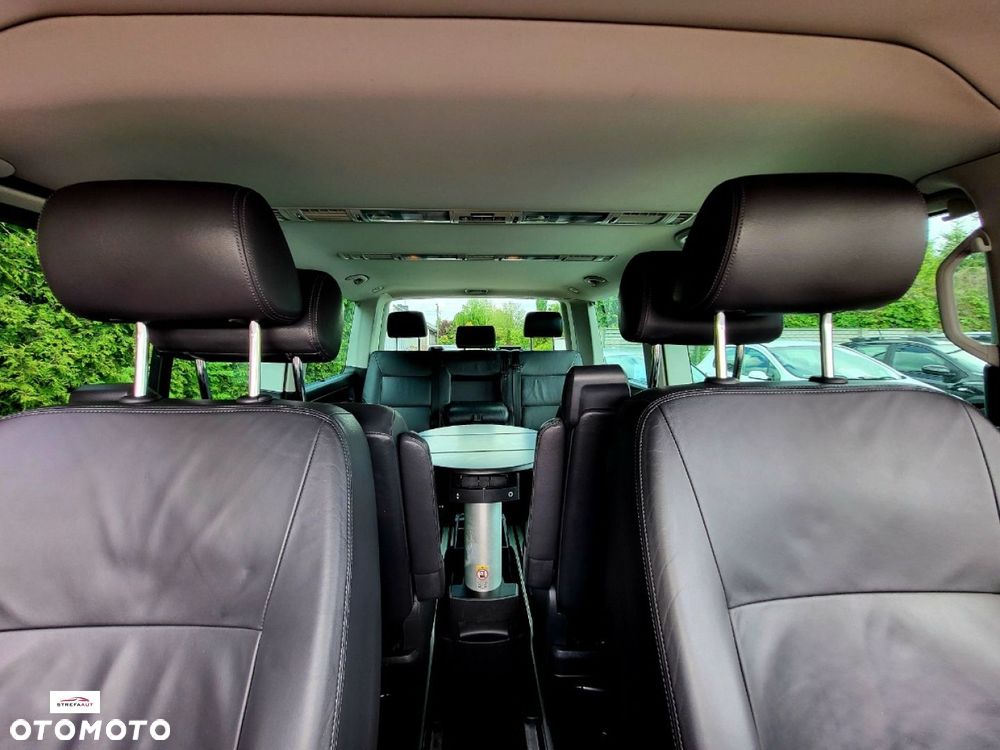 Volkswagen Multivan - 24