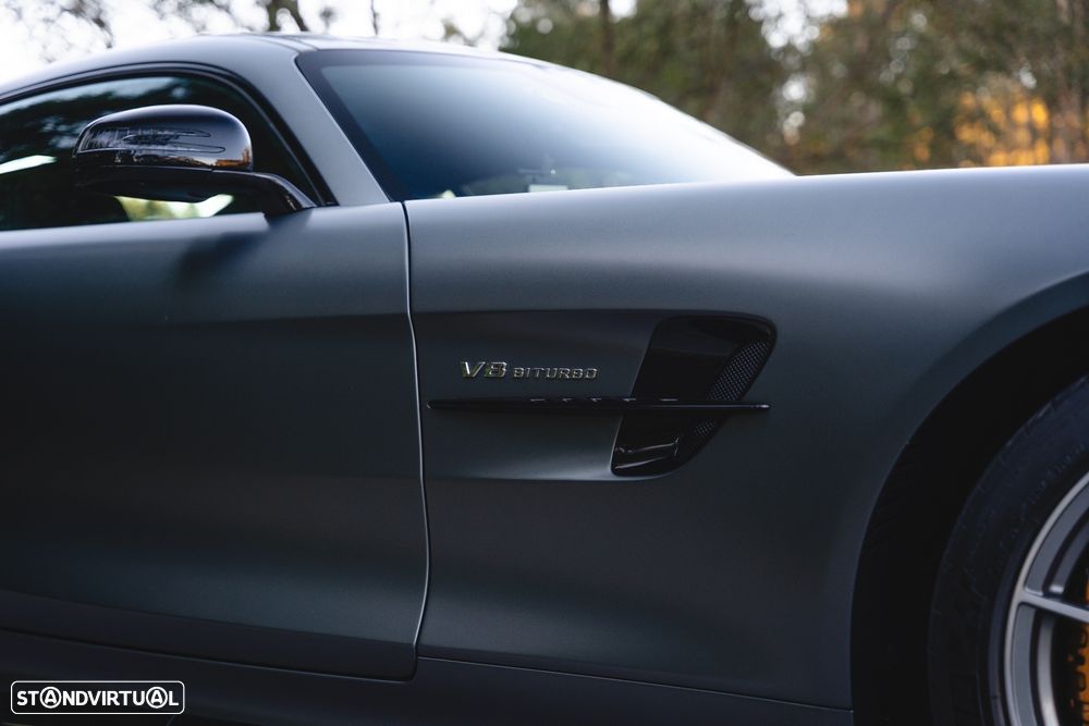 Mercedes-Benz AMG GT R - 9