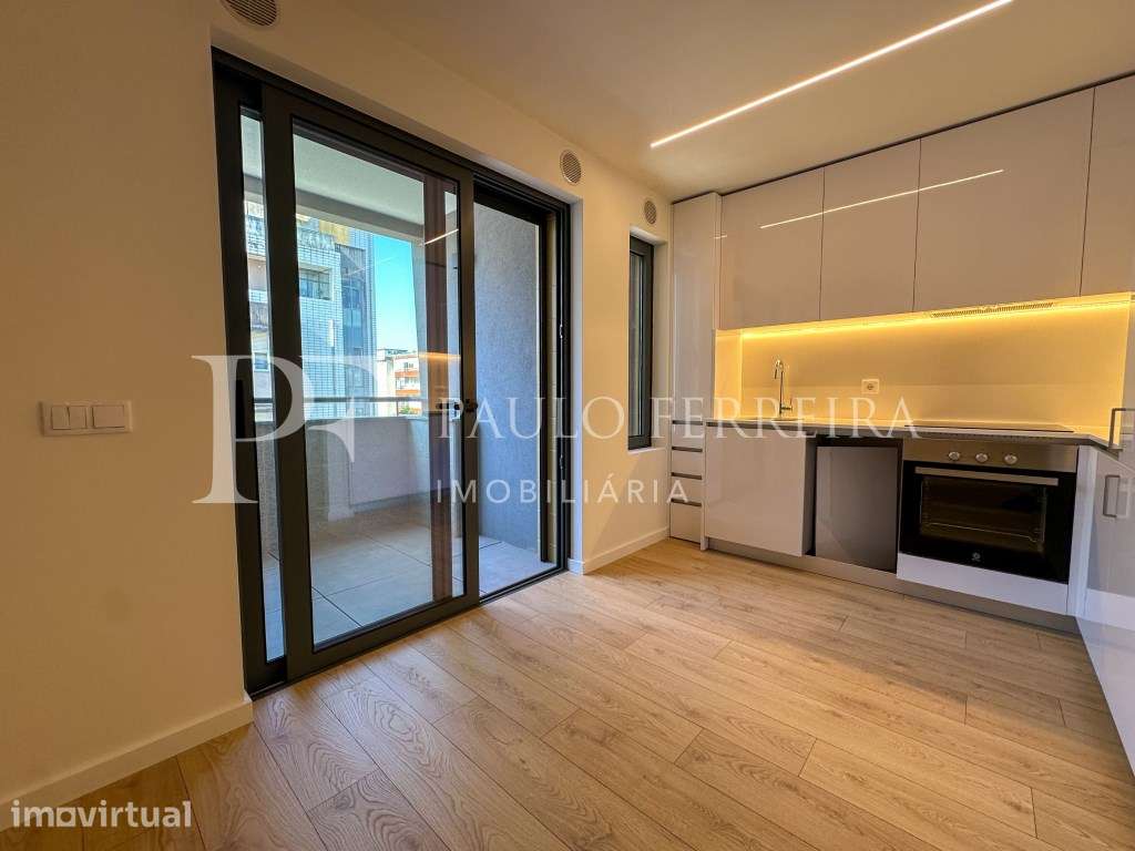 Apartamento T0 novo no centro de Famalicão - Grande imagem: 5/10