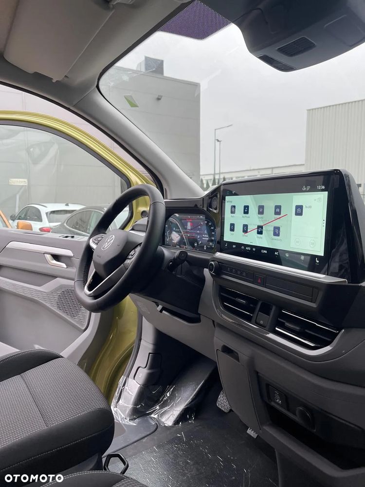 Volkswagen Transporter - 29