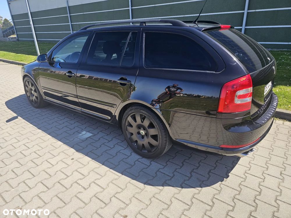 Skoda Octavia 2.0 TDI DPF RS - 13
