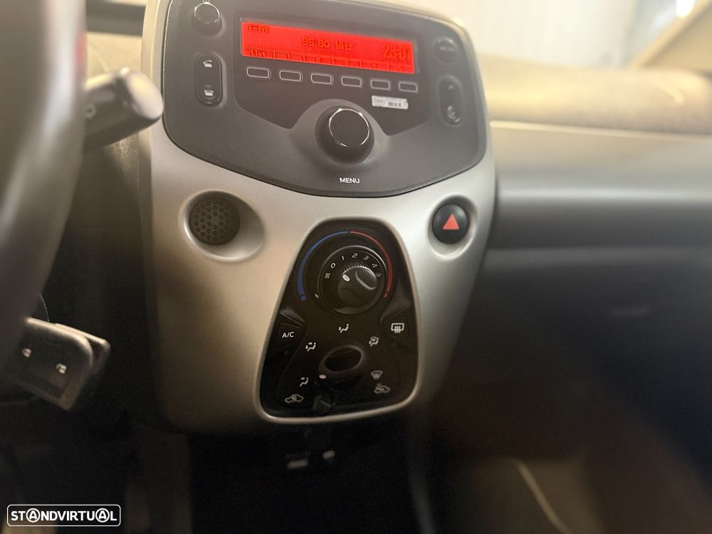 Citroën C1 1.0 VTi Feel ETG - 7