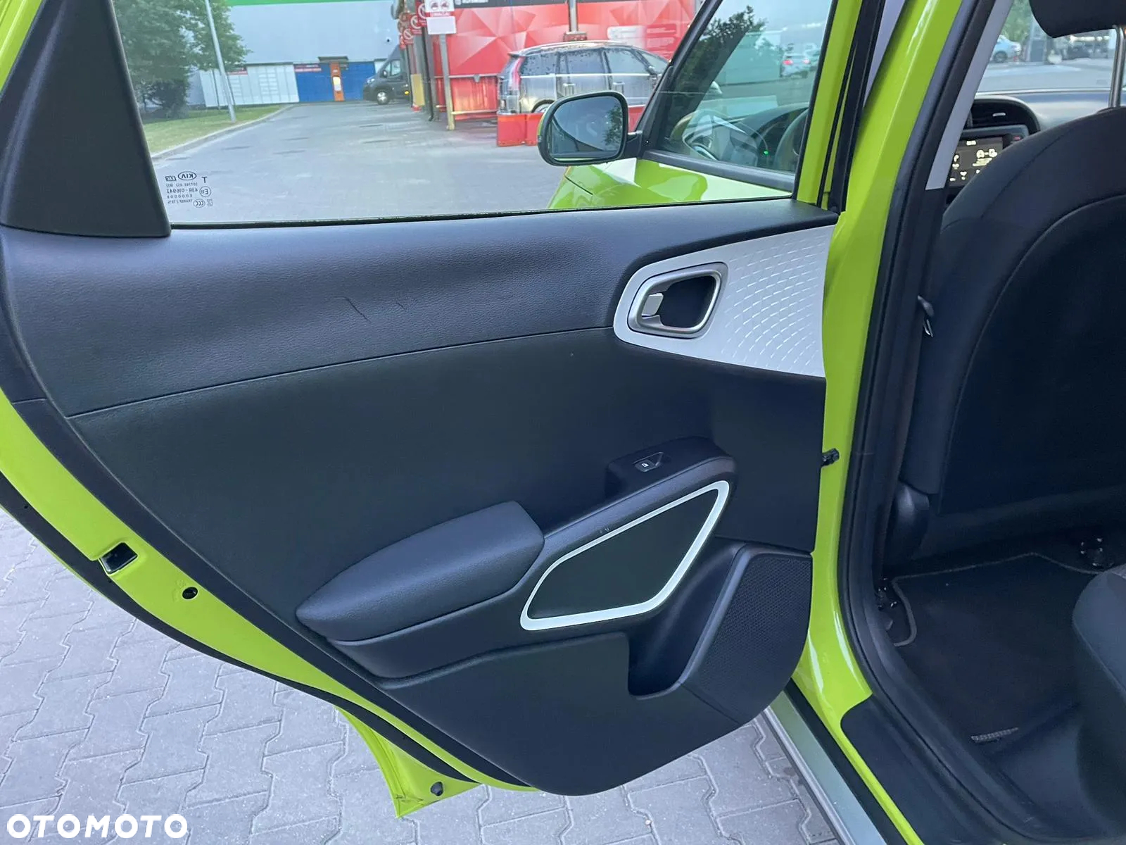 Kia Soul e-Soul Edition 7 - 17