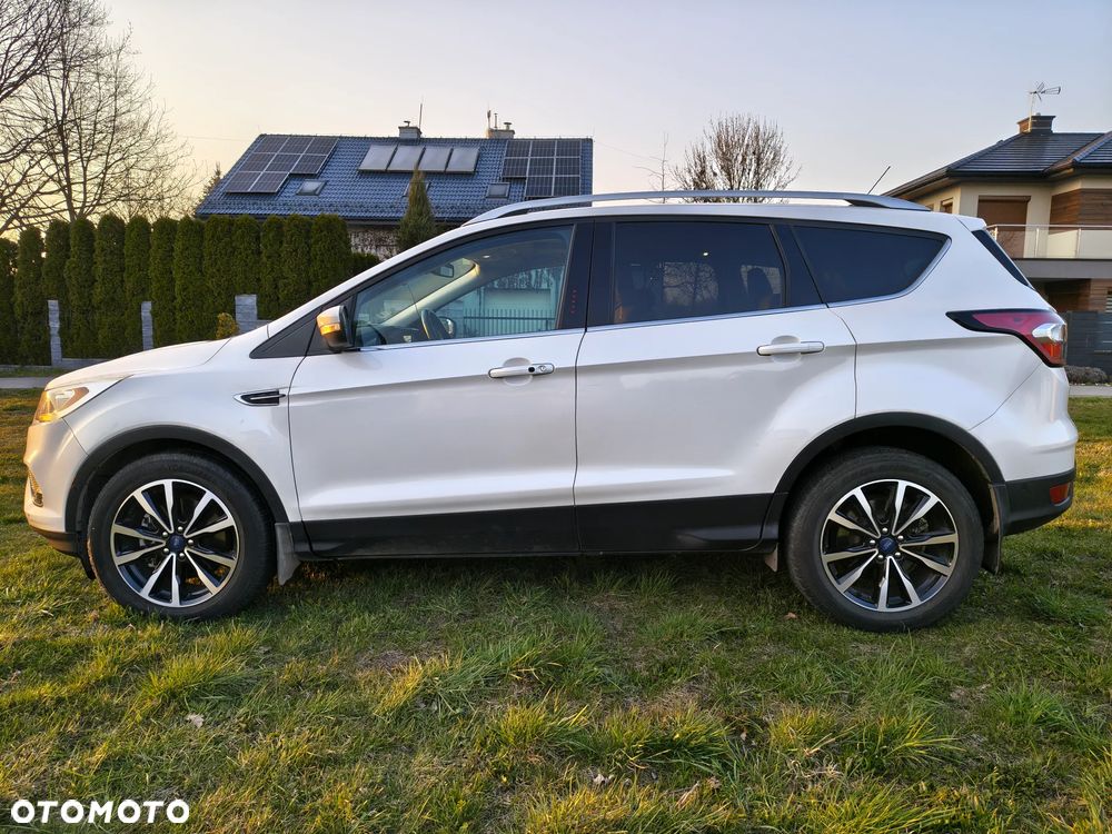 Ford Escape - 1