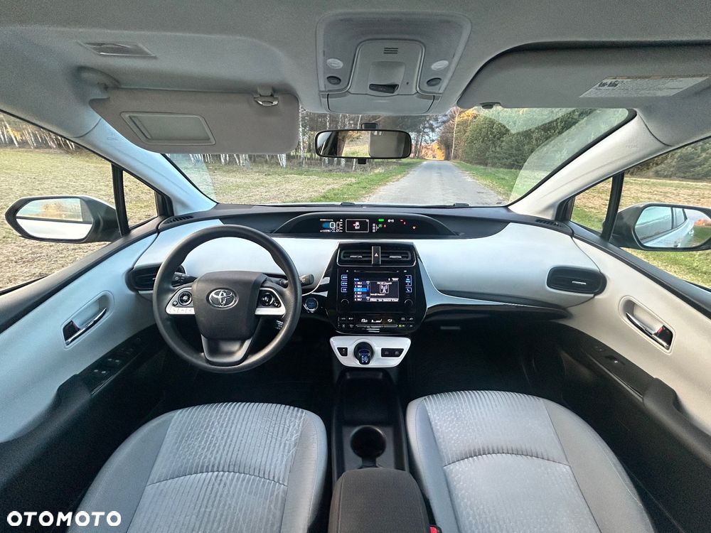 Toyota Prius Hybrid - 7
