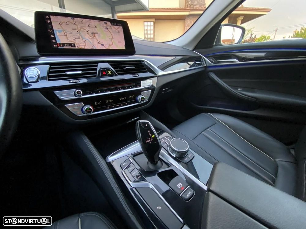 BMW 520 d Line Luxury Auto - 13