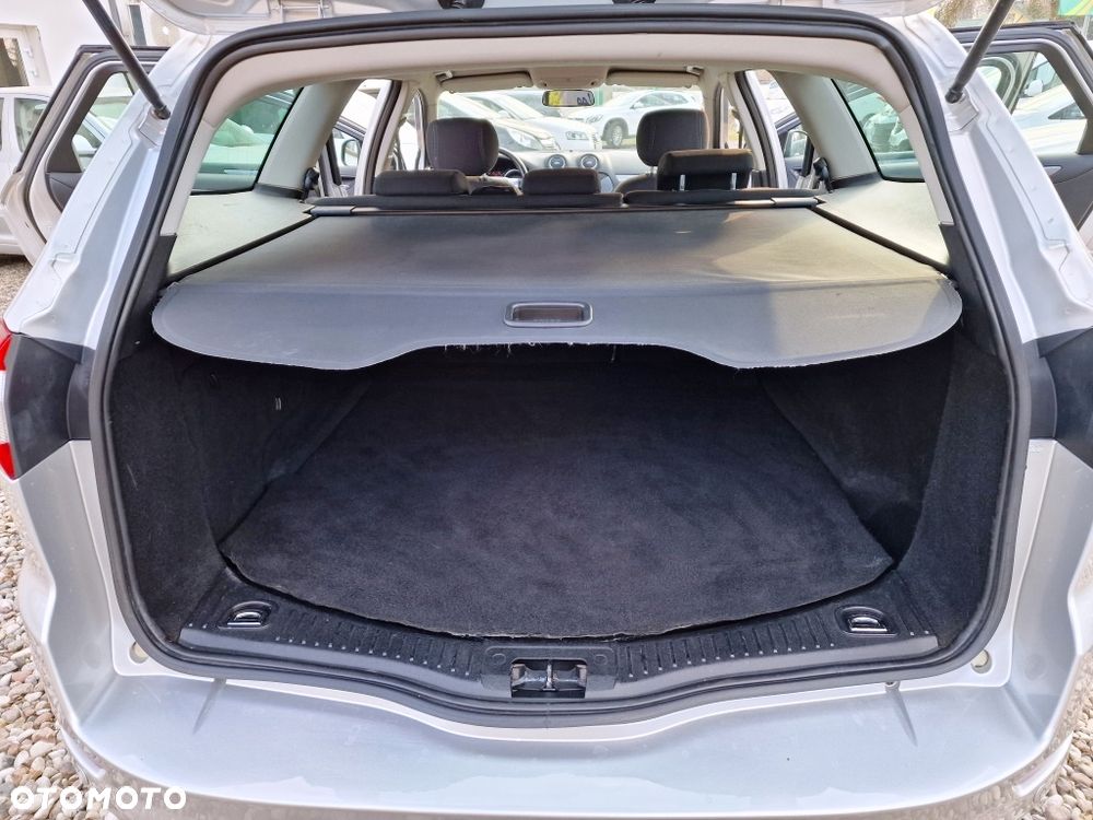 Ford Mondeo - 18