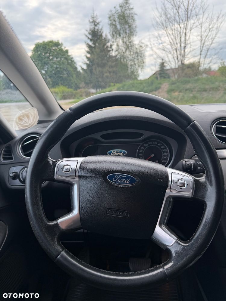 Ford S-Max - 9