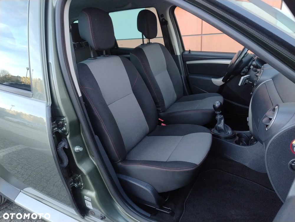 Dacia Duster 1.6 16V 4x4 Delsey - 12