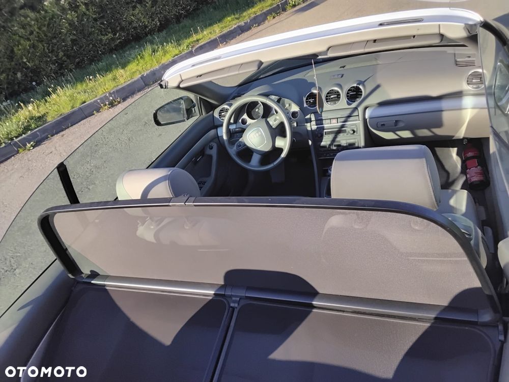 Audi A4 Cabrio 2.0 TDI DPF - 6