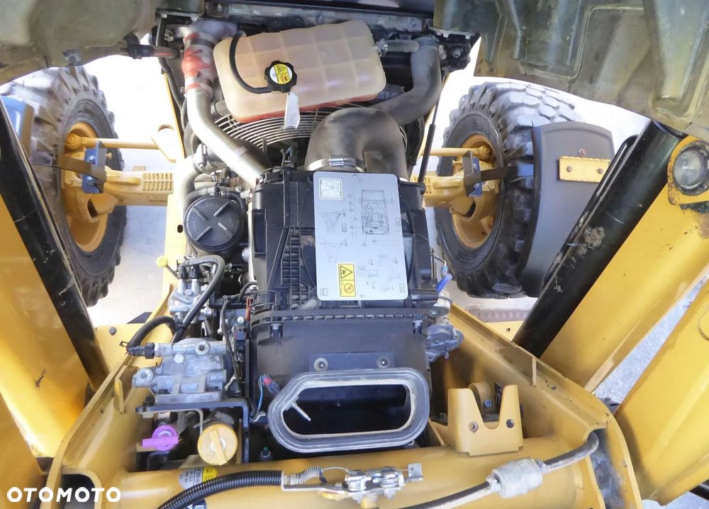 Caterpillar 432 F2 4-cylindrowy - 39