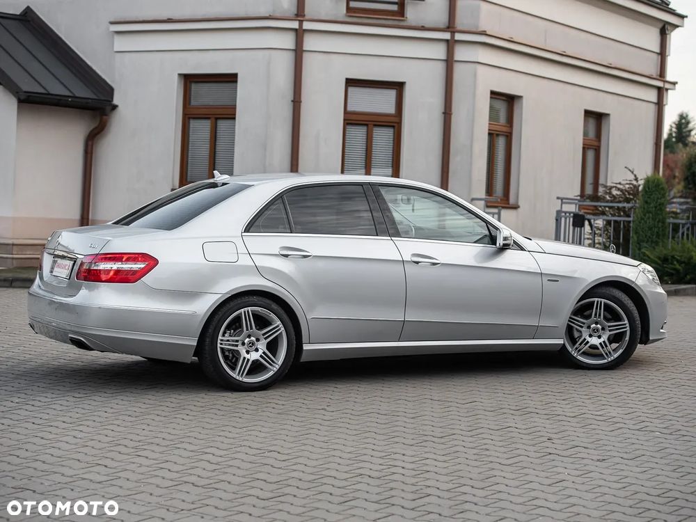 Mercedes-Benz Klasa E - 14