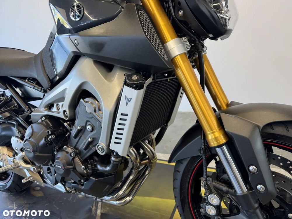 Yamaha MT - 9