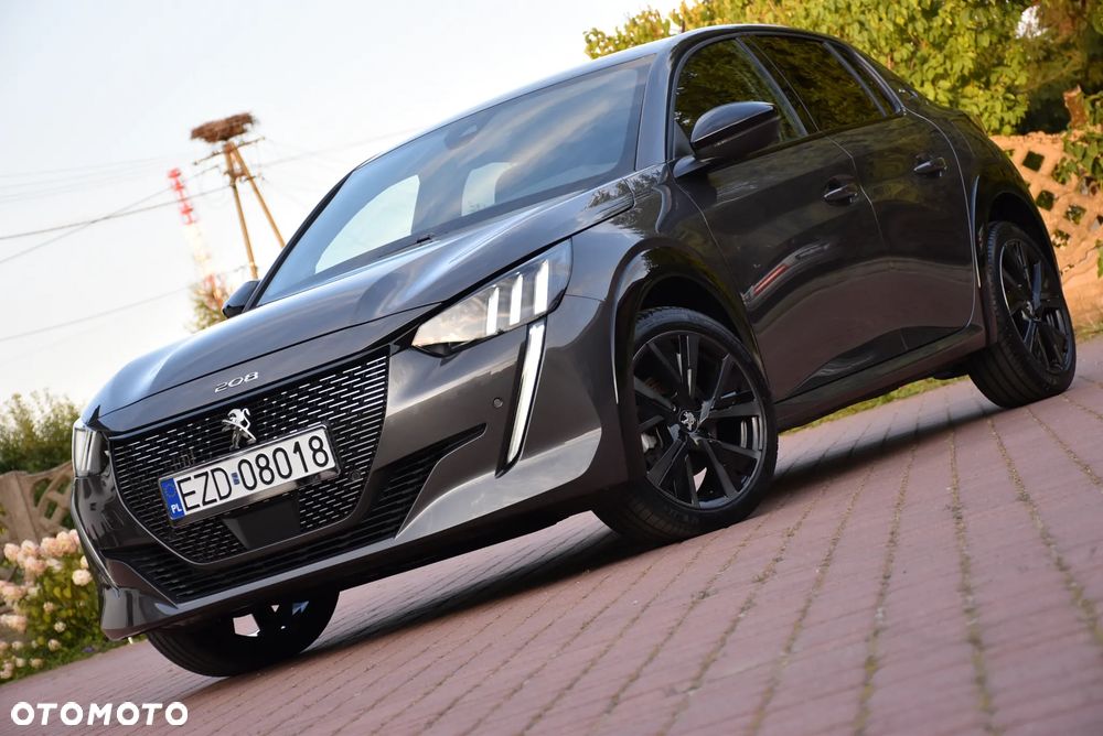 Peugeot 208 - 9