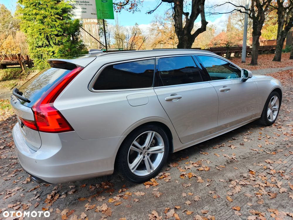 Volvo V90 D5 AWD Momentum - 17
