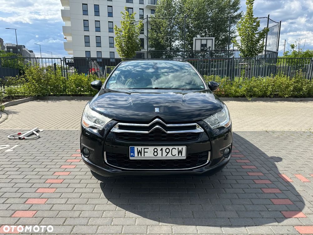 Citroën DS4 1.6 HDi SoChic - 2