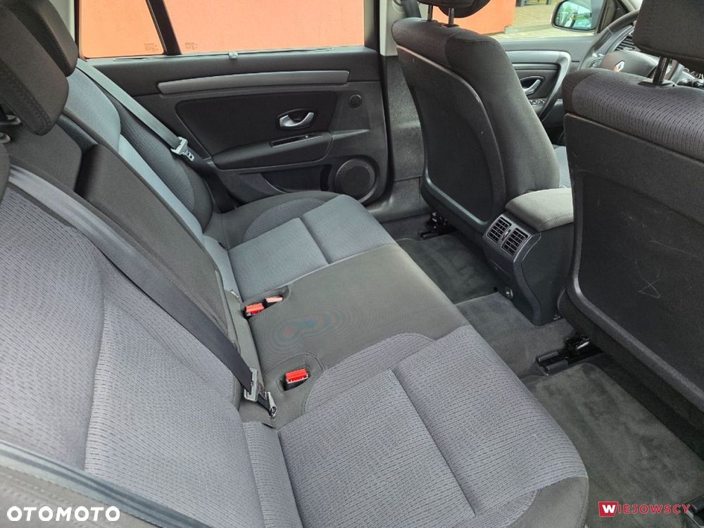 Renault Laguna - 16