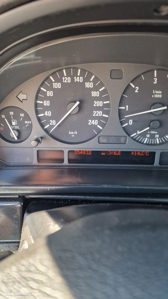 BMW 520 d Touring - 11