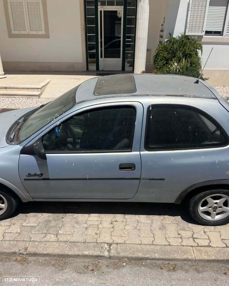 Opel Corsa 1.2 Swing - 2