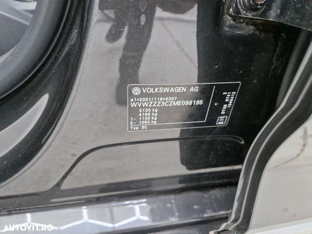 Volkswagen Passat 2.0 TDI DSG Highline - 11