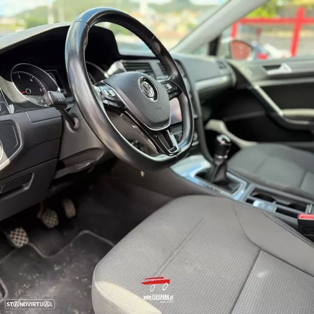 VW Golf 1.6 TDI Confortline - 15