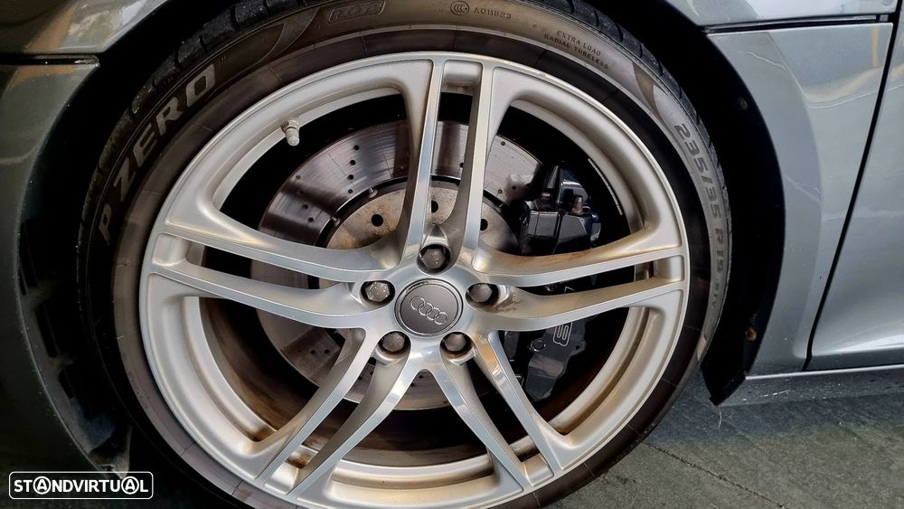 Audi R8 Coupé 4.2 FSI V8 quattro R-tronic - 10