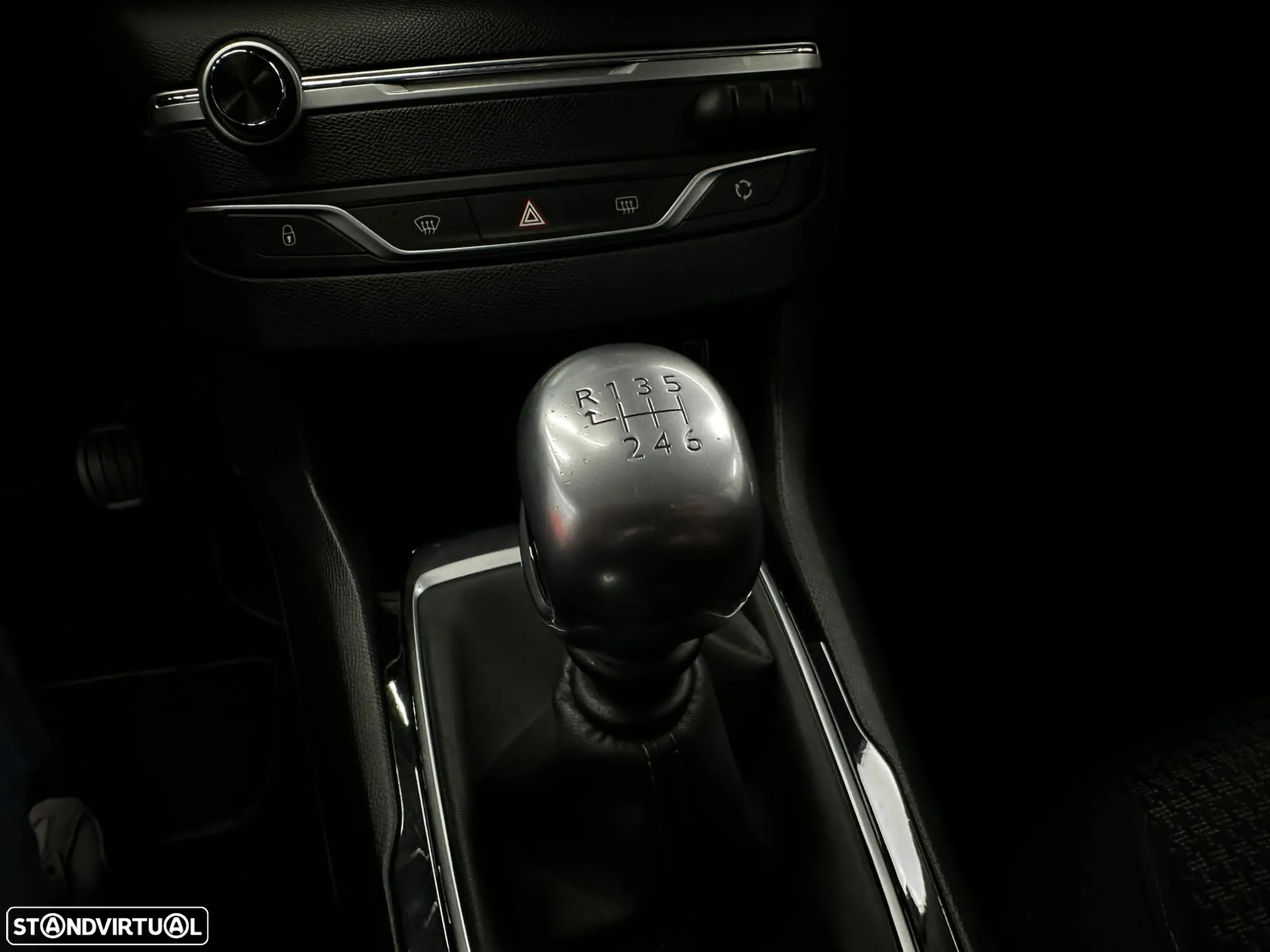 Peugeot 308 SW 1.5 BlueHDi Style - 37