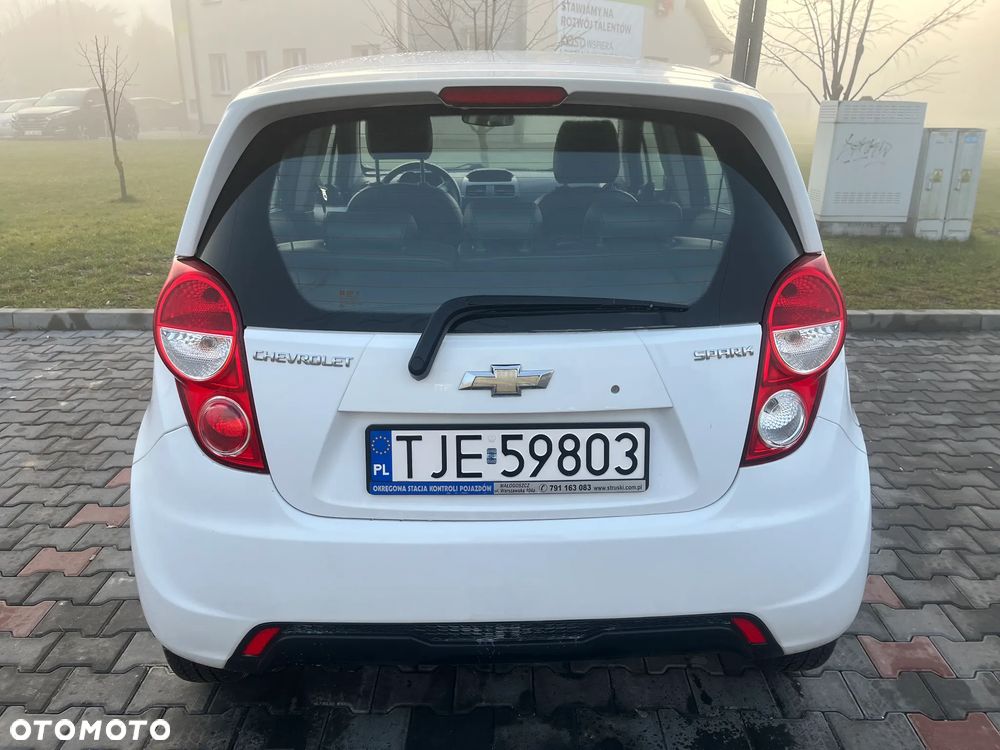 Chevrolet Spark 1.0 LS - 6