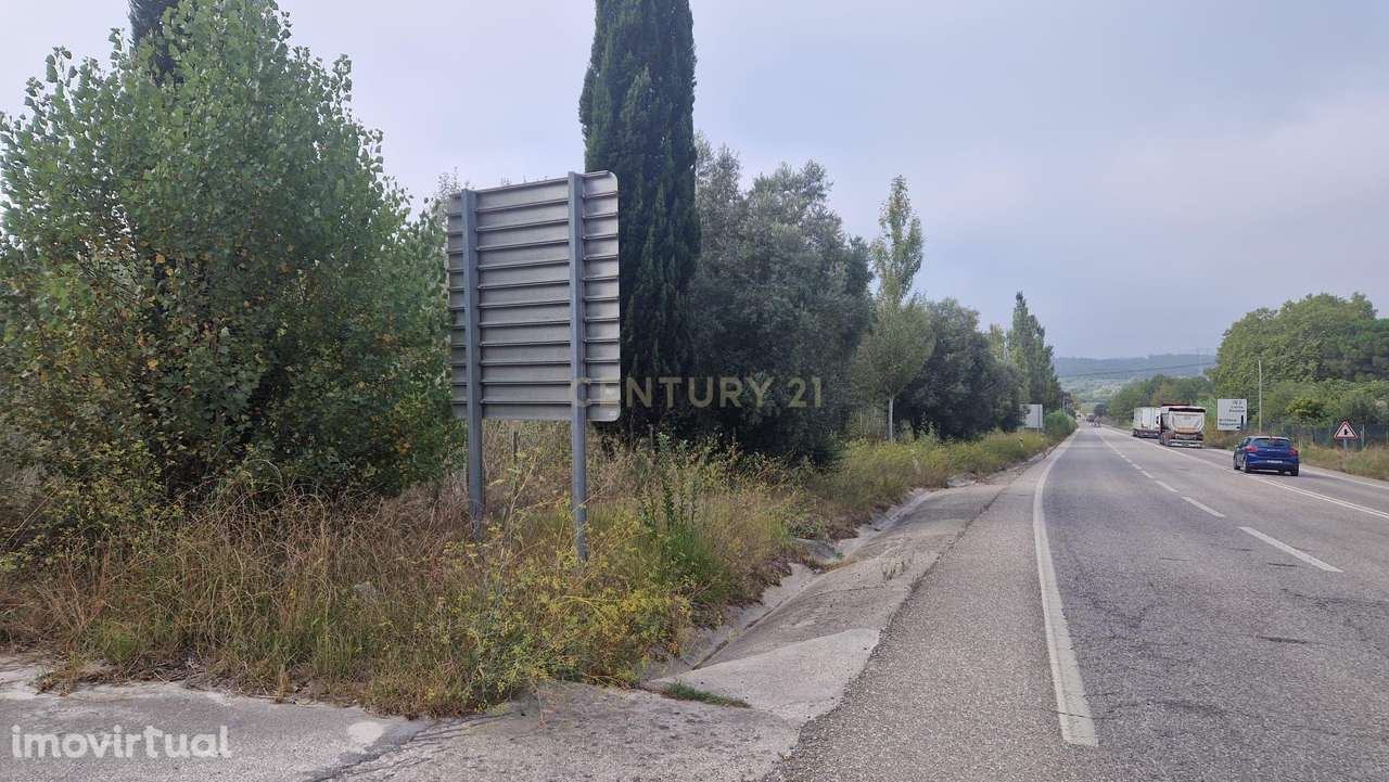 Terreno com grandes dimensões às portas de Condeixa - Grande imagem: 5/15