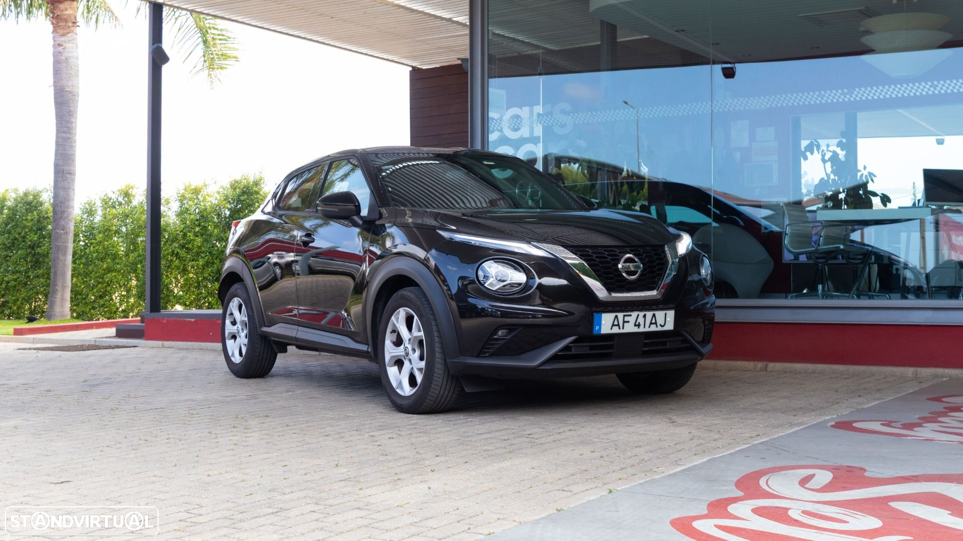 Nissan Juke 1.0 DIG-T N-Connecta DCT - 2