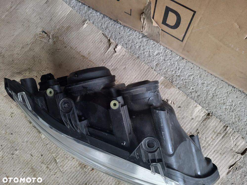 SAAB 9-3 cabrio  LAMPA PRZÓD PRAWA Soczewka - 2