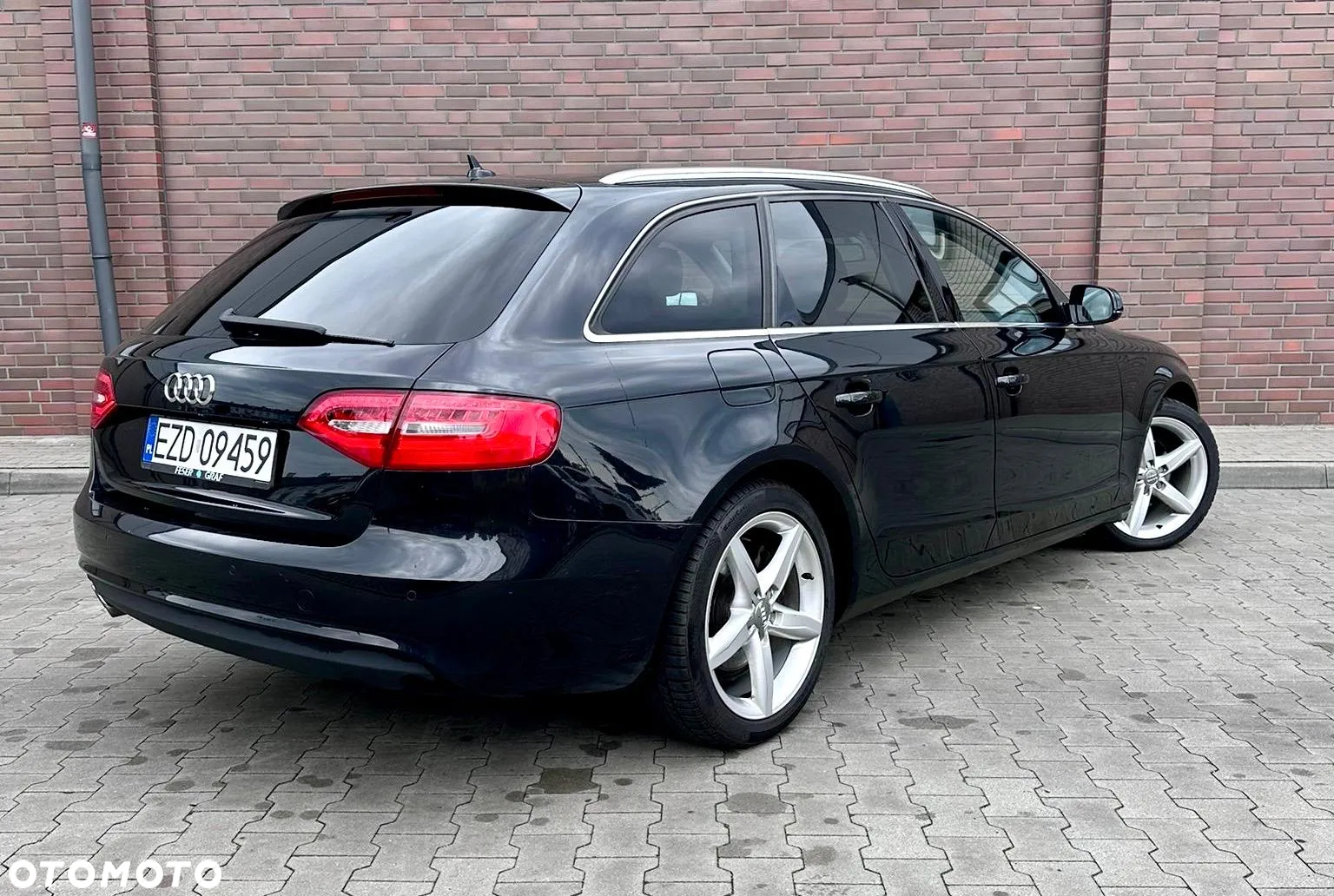 Audi A4 Avant 2.0 TDI DPF Attraction - 8