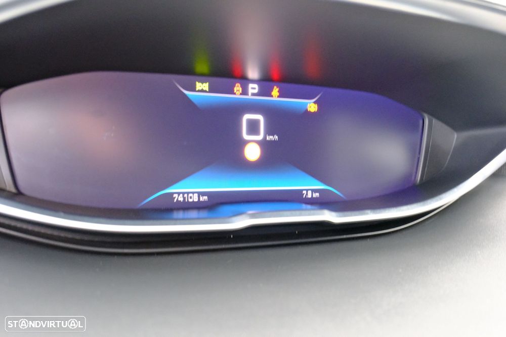 Peugeot 3008 1.2 PureTech Allure EAT8 - 23