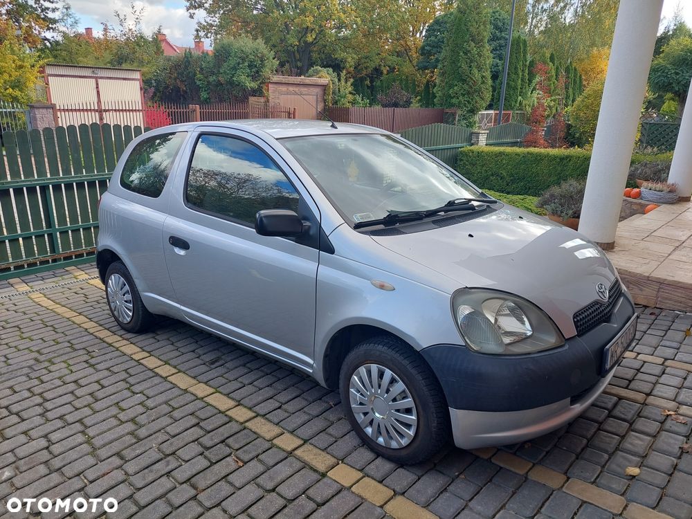 Toyota Yaris 1.0 Base - 8