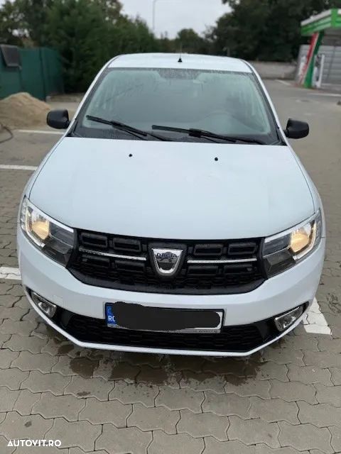 Dacia Logan - 1